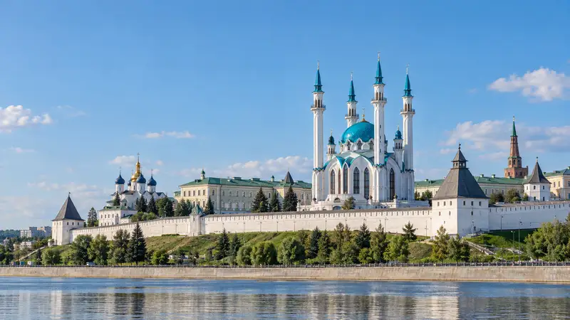 Иллюстрация Казанского кремля и мечети Кул-Шариф