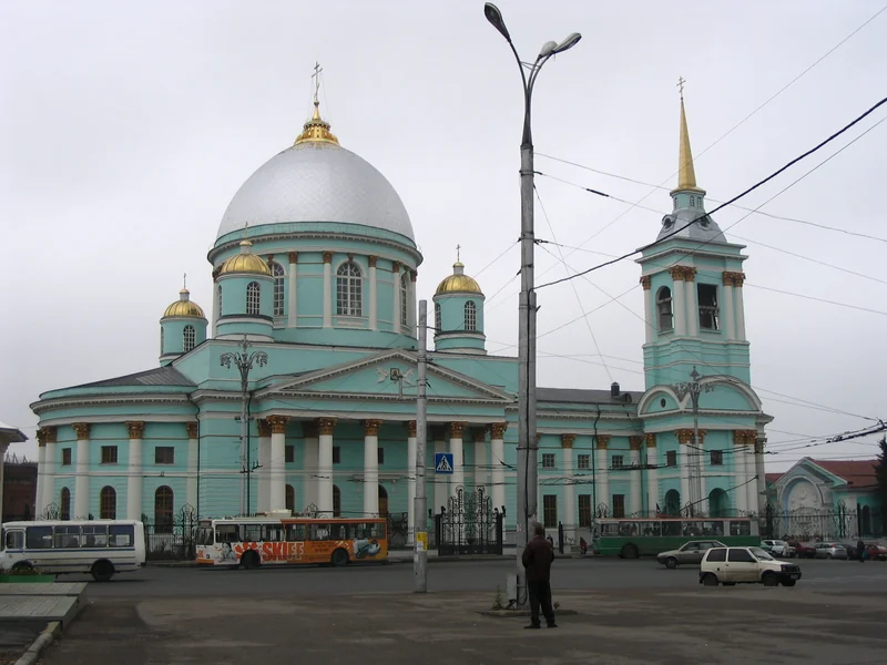 Знаменский собор на улице Луначарского в Курске