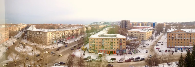 Зимняя панорама Новокузнецка, перекрёсток улицы Суворова и проспекта Курако