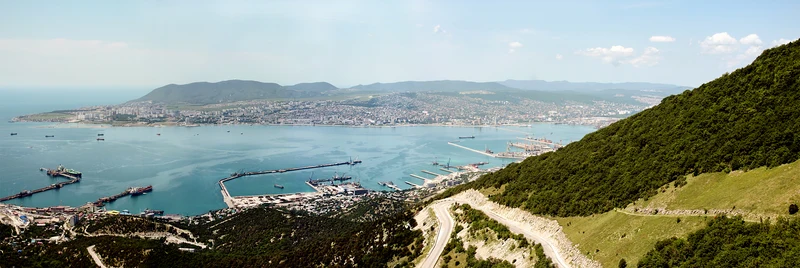 Панорама Новороссийска и Цемесской бухты