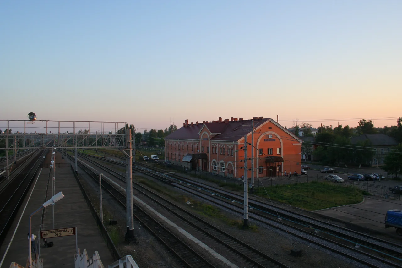 Окуловка, железнодорожная станция