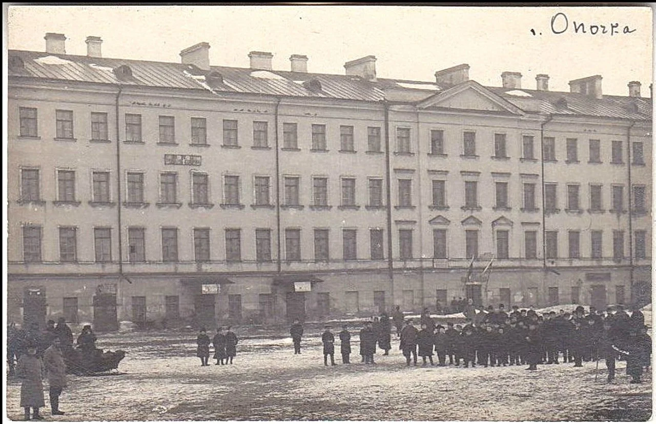 Опочка, архивный вид Городского корпуса